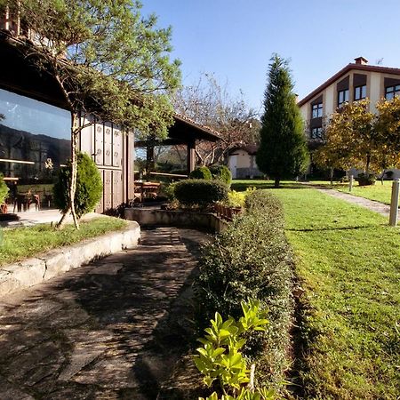 Apartamentos Rurales L'Arquera Льянес Экстерьер фото