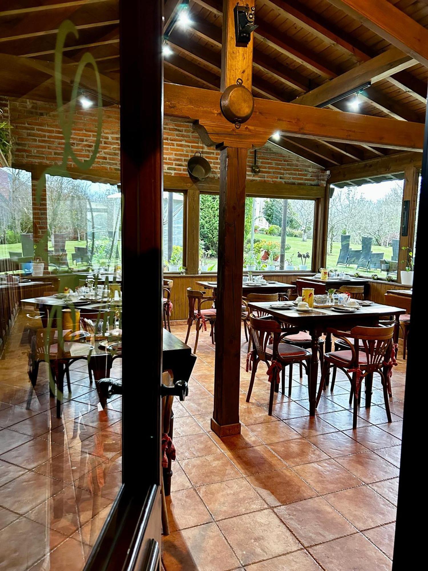 Apartamentos Rurales L'Arquera Льянес Экстерьер фото