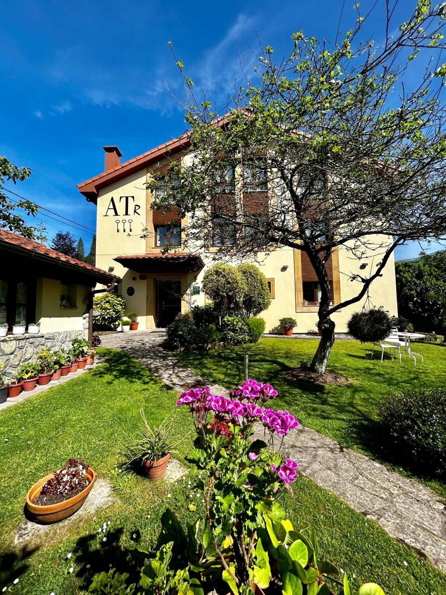 Apartamentos Rurales L'Arquera Льянес Экстерьер фото