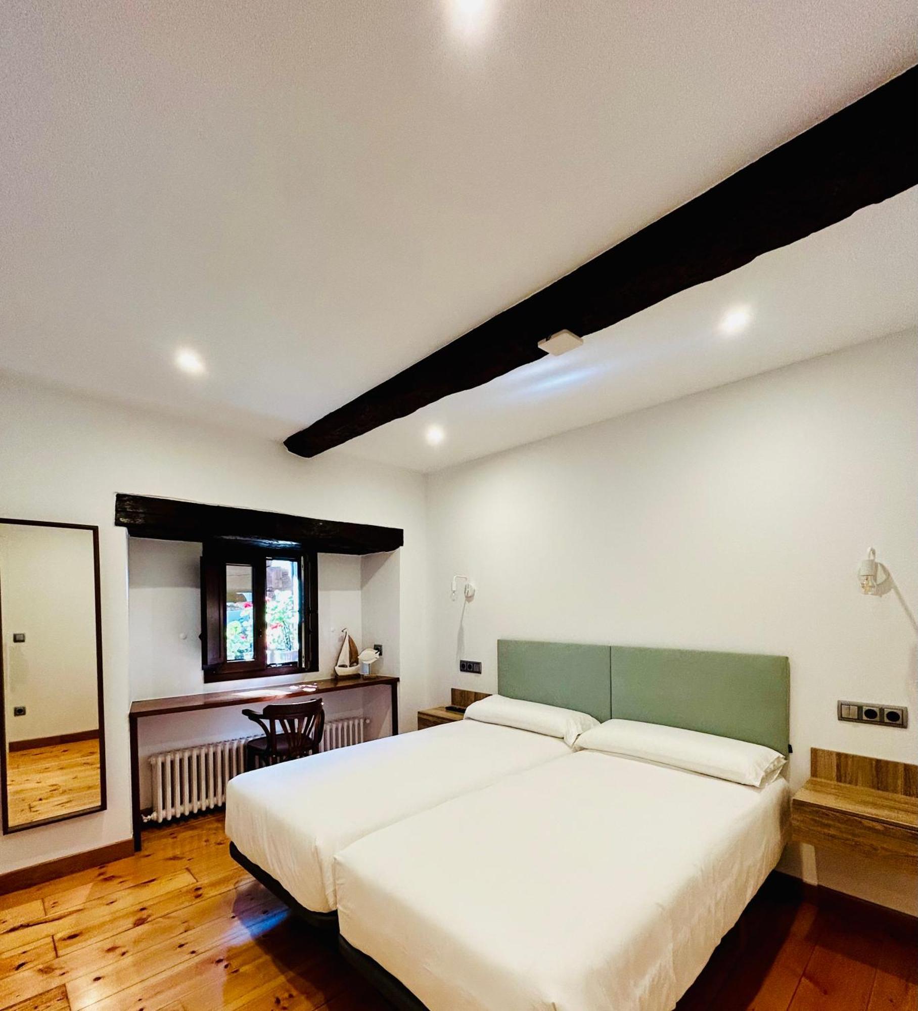 Apartamentos Rurales L'Arquera Льянес Экстерьер фото