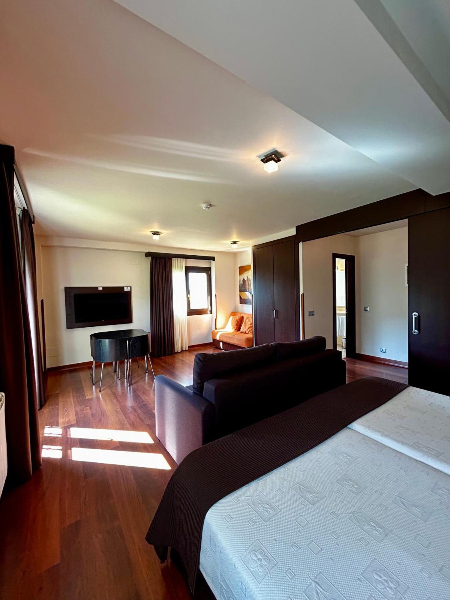 Apartamentos Rurales L'Arquera Льянес Экстерьер фото